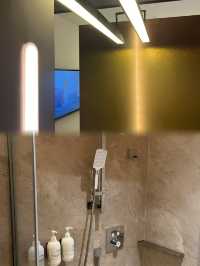 上海！發現咗間極簡風格嘅酒店……
