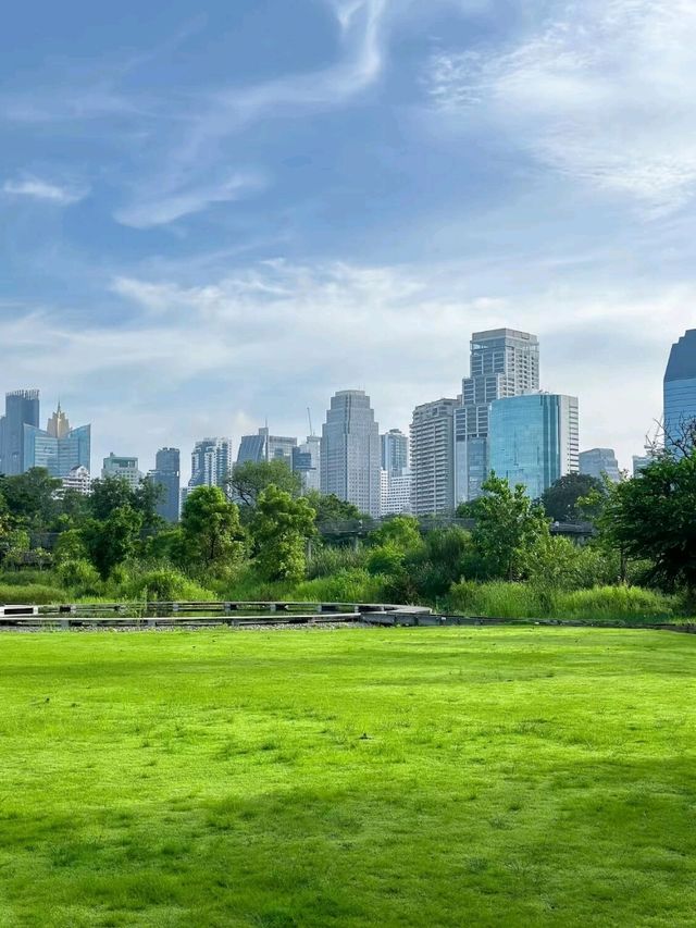 曼谷Benchakitti Forest Park交通攻略｜市中心綠意秘境抵達指南 