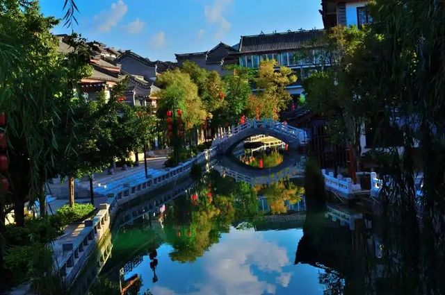 #雲南旅遊攻略 昆明 - 大理 - 麗江旅遊攻略​ 彩雲之南的昆明、大理、麗江，如同鑲嵌在西南的三顆