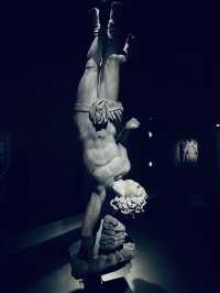 米蘭大教堂入內後免費的教堂博物館！！！