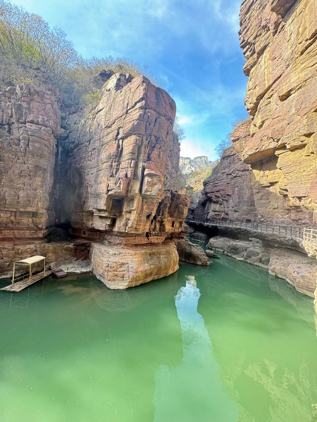 紅石峽｜闖入14億年前的赤色畫卷 美到窒息！