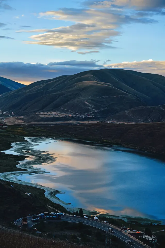 不在國外,這裡是川西卡薩湖 不在國外,這裡是川西卡薩湖