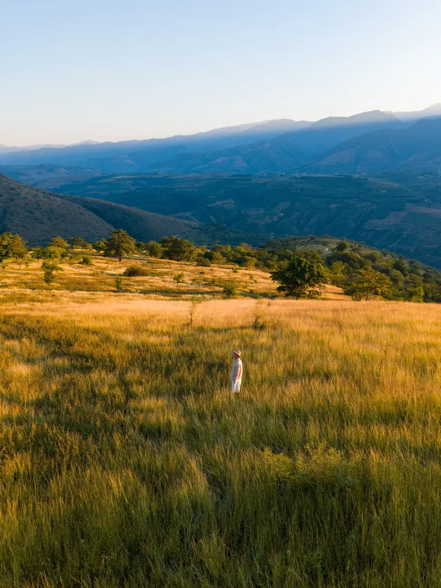 不是非洲這是雲南人自己的薩王納草原~