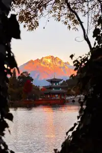 黑龍潭日照金山攻略