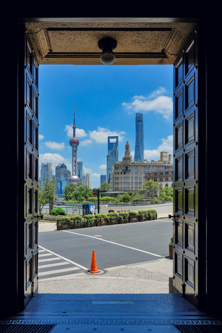Travel back a century! Check in at the Shanghai Postal Museum and instantly return to old Shanghai