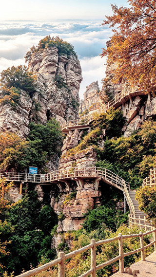 อยากไปเขาไป่สือ (Baishi Mountain) ต้องเคลียร์เรื่องประตูตะวันออกและประตูตะวันตกให้ชัดก่อน