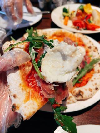 루전(Luzhen)의 힙한 서양 레스토랑 | 햄버거 맛에 완전히 반해버렸어요