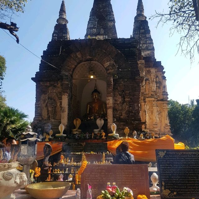 ไหว้พระธาตุคนปีเกิดปีมะเส็ง วัดเจ็ดยอด เชียงใหม่
