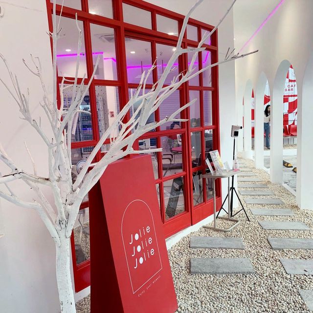 รีวิว Jolie Cafe 🏡🎄🥤🍰🔴 #ลาดพร้าว