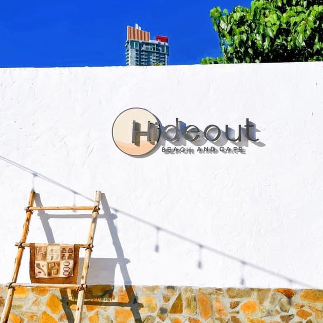 ร้าน Hideout Beach and Cafe