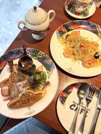 香港銅鑼灣復古英倫風打卡咖啡店-Vivienne Westwood Café