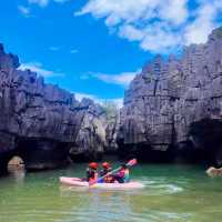 ปราสาทหินพันยอด เกาะเขาใหญ่