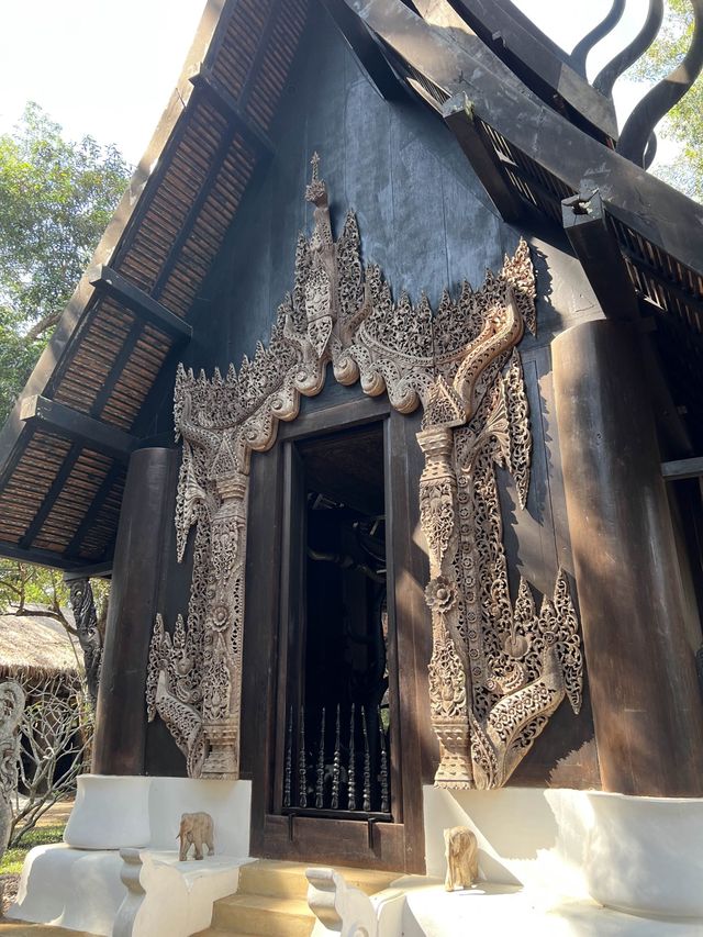 เที่ยวพิพิธภัณฑ์บ้านดำ ศิลปินแห่งชาติ เที่ยวพิพิธภัณฑ์บ้านดำ ศิลปินแห่งชาติ