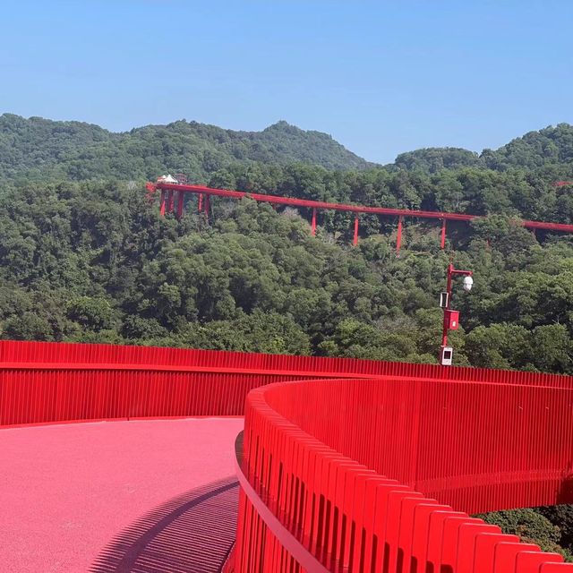 深圳虹橋公園 紅色廊橋