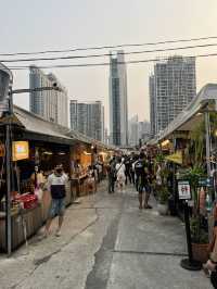 Jodd Fairs จ๊อดแฟร์ ถนนคนเดินย่านรัชดา พระราม9