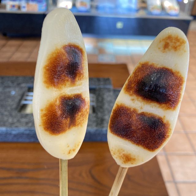 宮城松島「阿部蒲鉾店 松島寺町店」で笹かまぼここんがり焼けました