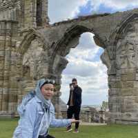 Admire the beauty of the abbey in Whitby!