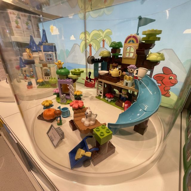 LEGO SHOPS 👾🤖🤡