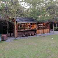 Rustic Market. An awesome hang out spot!!