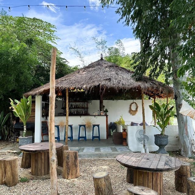 📍 High River Café 