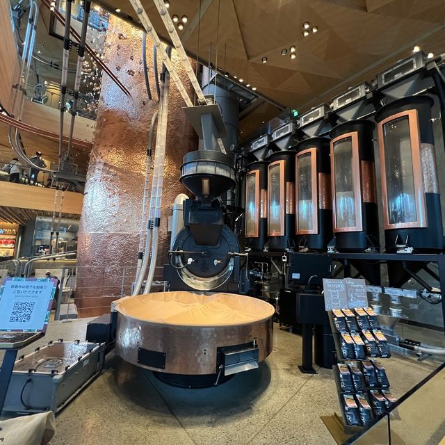 Biggest Starbucks in Japan