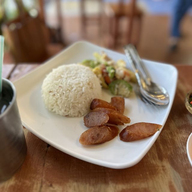ร้านโกตี๋ ร้านอร่อยราคาคนไทย ในอ่าวนาง 