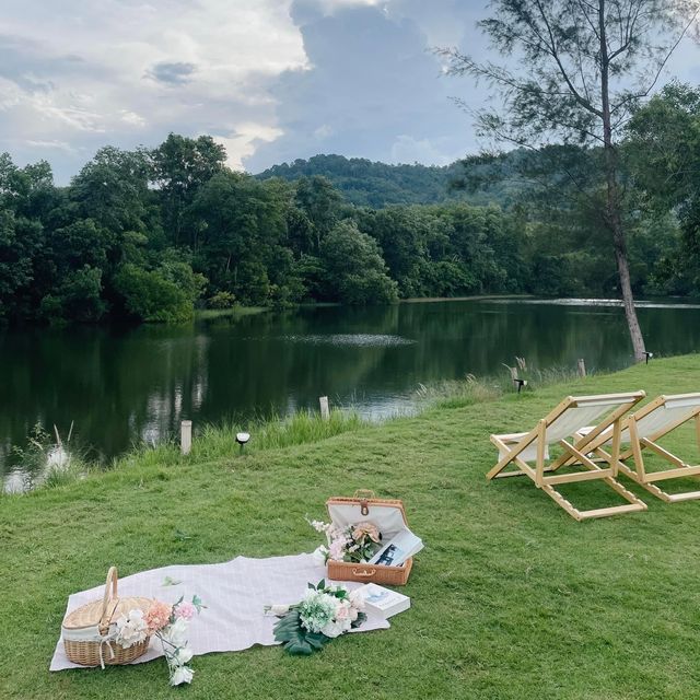 ภูสิตา คาเฟ่ แอนท์ บาร์