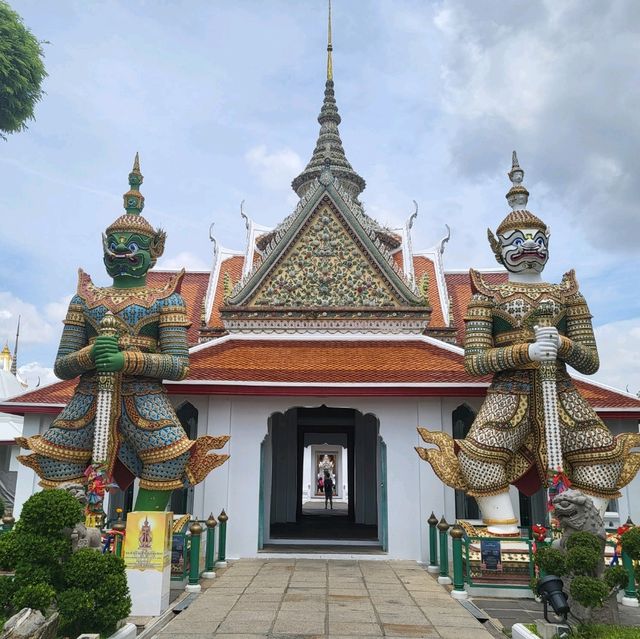วัดอรุณราชวรารามราชวรมหาวิหาร