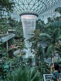 Changi JEWEL light up my heart