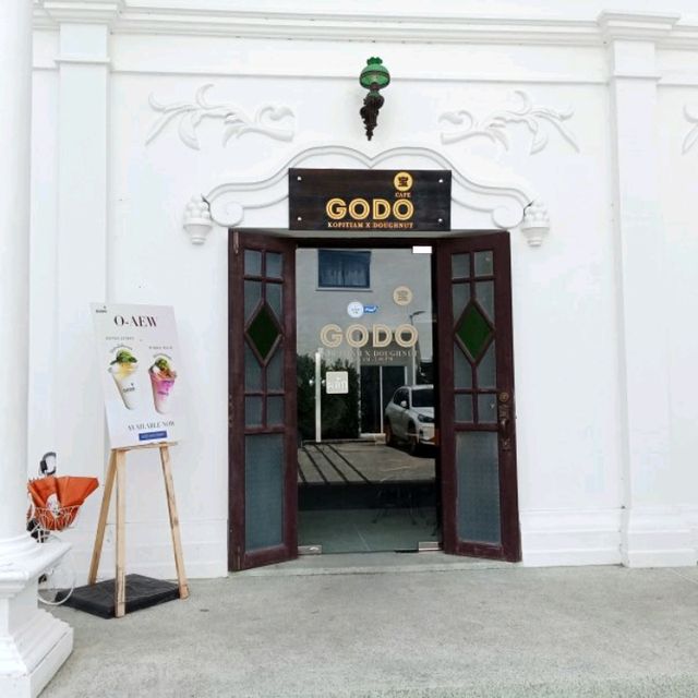 โกโด้ คาเฟ่ ภูเก็ตน่านั่ง