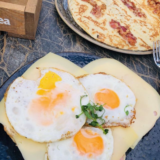 荷蘭🇳🇱鹿特丹 Rotterdam 曬曬太陽吃午餐🍳🥞🧀Raoul