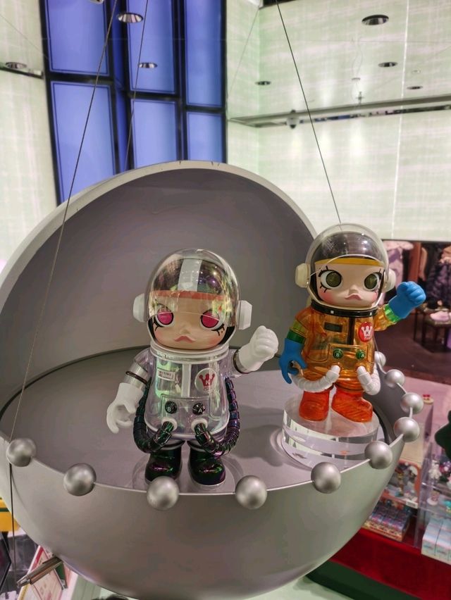 來上海不能錯過的POPMART旗艦店
