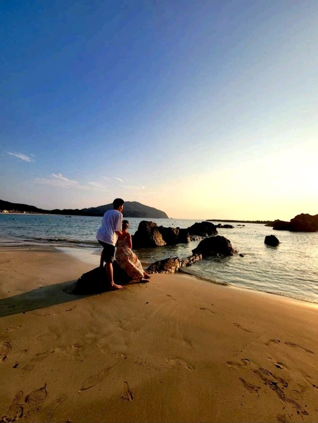【三重/秘密のビーチ】透明度抜群✨地元民しか知らない。秘密のビーチ🏖️夕日もこんなに綺麗です！！