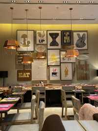 「廣州W酒店二樓的The Kitchen Table，絕對是早晨美好的享用選擇！」
