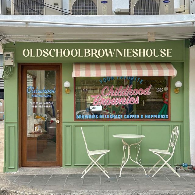 ꔛ𝑶𝒍𝒅𝒔𝒄𝒉𝒐𝒐𝒍 𝑩𝒓𝒐𝒘𝒏𝒊𝒆𝒔 𝑯𝒐𝒖𝒔𝒆🥣🧸