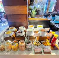 บัฟเฟต์มื้อกลางวันโรงแรมแถวห้วยขวาง 