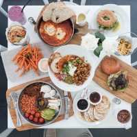 Circle Cafe: Dubai Delights