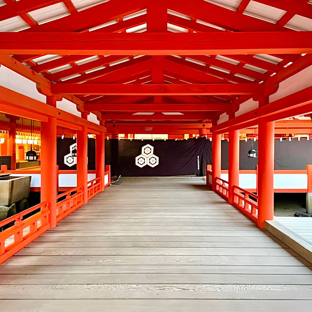 【厳島神社/広島県】海上の神秘的な光景