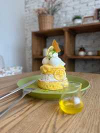 レモン🍋と柑橘のアフタヌーンティー！はちみつレモンパンケーキにアフタヌーンティーも