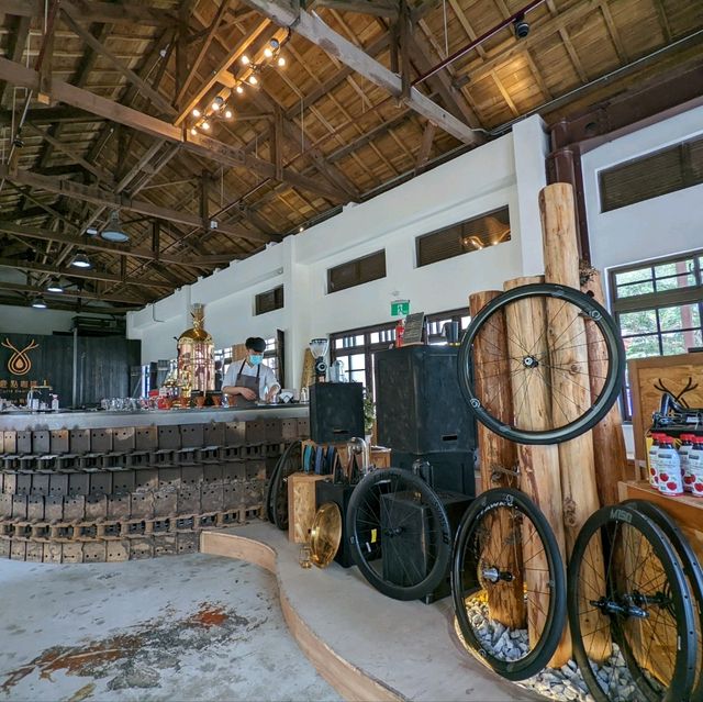 自行車與手沖咖啡的酷炫結合：鹿點咖啡