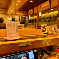【札幌・すすきの】地元で評判の職人が握る回転寿司「回転すし 活一鮮 南３条店」