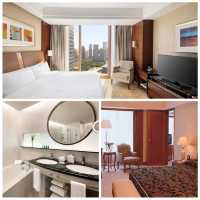上海浦東香格裡拉大酒店：奢華設施，絕佳地理位置，備受贊譽