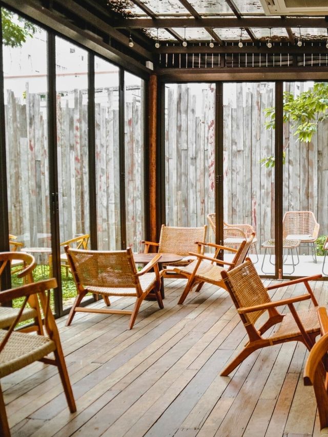 ☕คาเฟ่ลับบรรยากาศธรรมชาติ The Wood Land 