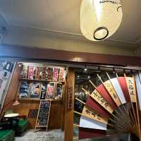 「二本松涮涮屋 本館」食材新鮮，服務親切