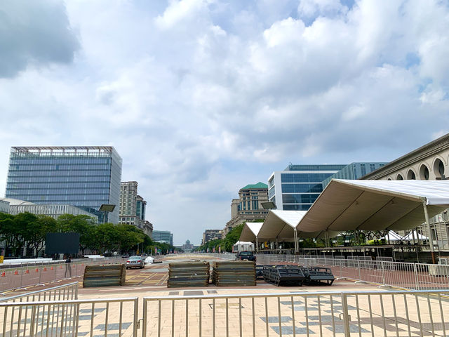 マレーシア　プトラジャヤ観光　荘厳な造りのFederal Court of Malaysia (裁判所)が凄いぞ！