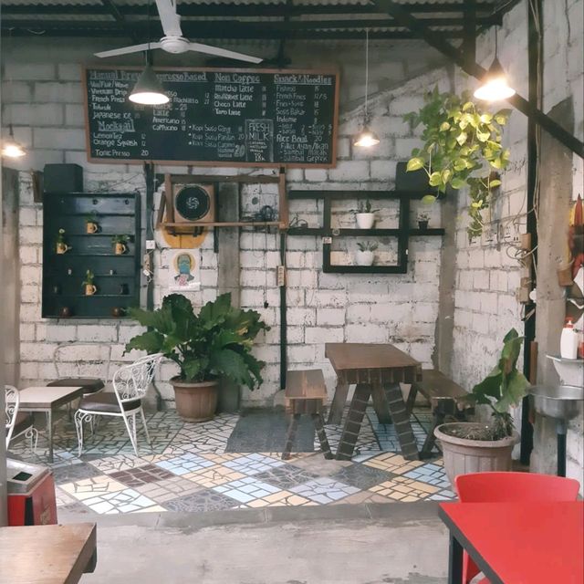 IT TURNS OUT THIS COFFEE SHOP HAS BEEN AROUND FOR 3 YEARS