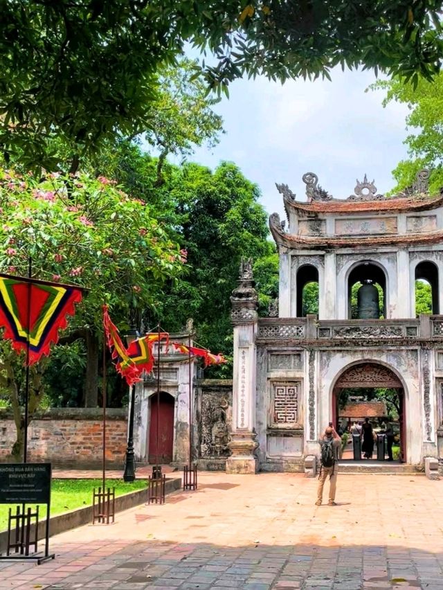 An extraordinary tour to the first National University of Vietnam 