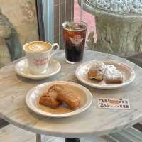 通るたびに気になってたソンスにあるカフェwarmbraun.bakerycafe ☕️🤍