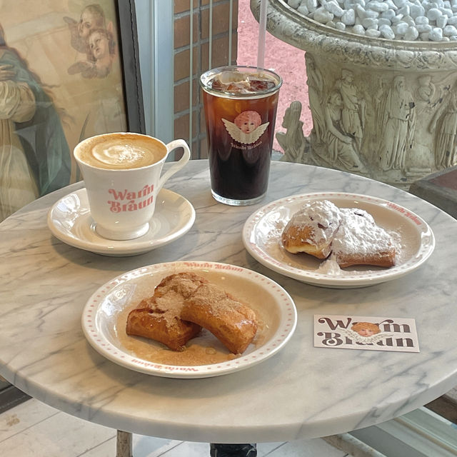 通るたびに気になってたソンスにあるカフェwarmbraun.bakerycafe ☕️🤍