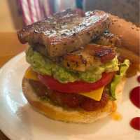 【那覇】一度は訪れたいズートンズ🍔🎵